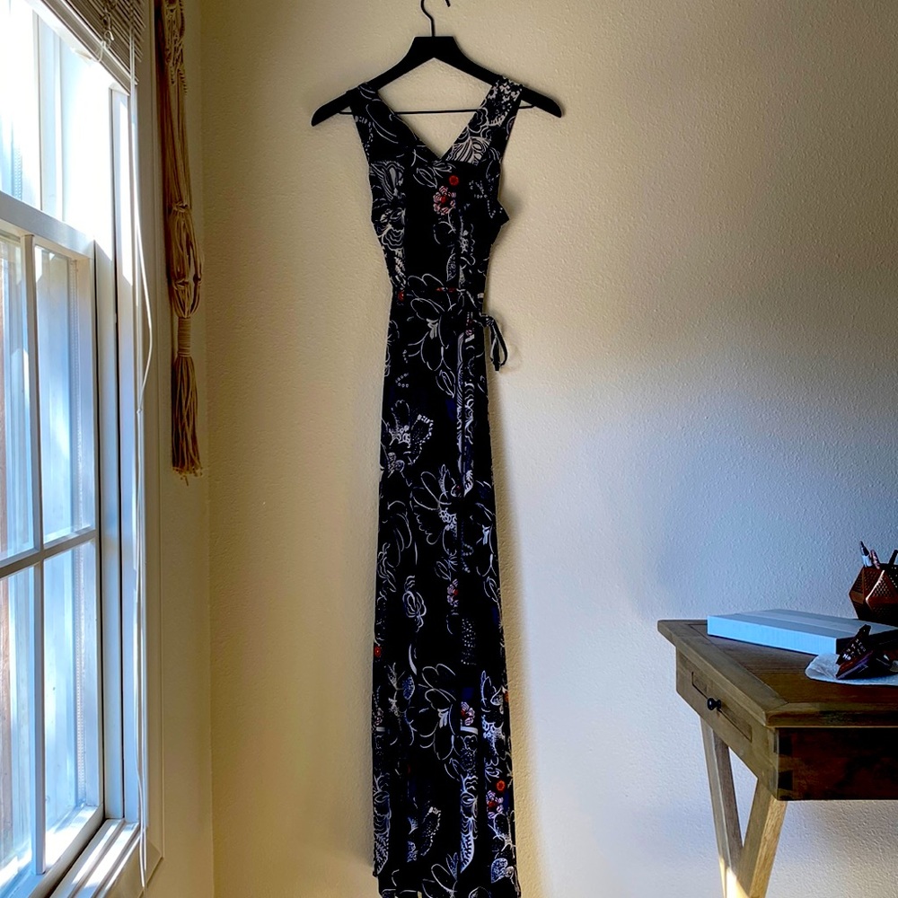 Classy Bump Friendly Maxi Dress